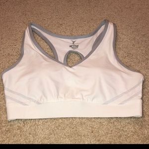 BNWOT old navy sports bra size medium